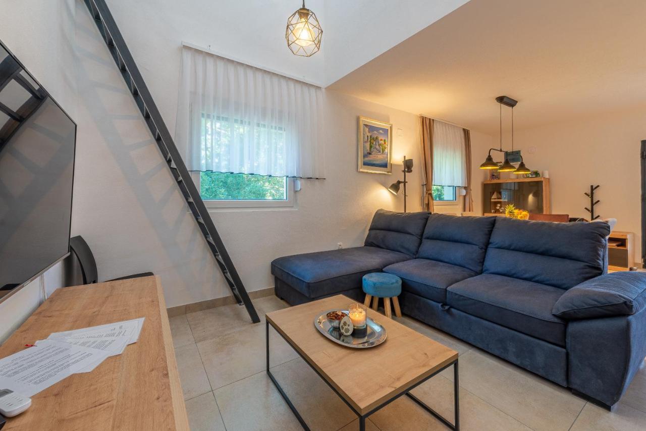 Villa Zora, Starigrad Paklenica, セリネ エクステリア 写真